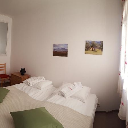 Guesthouse Leirubakki Asolfsstathir Bagian luar foto